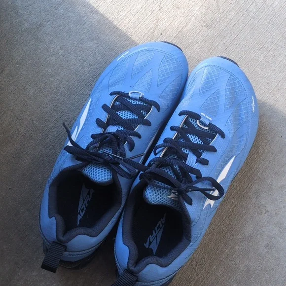 Altra Women's Athletic Shoes in Blue and Gray - Picture 4 of 7